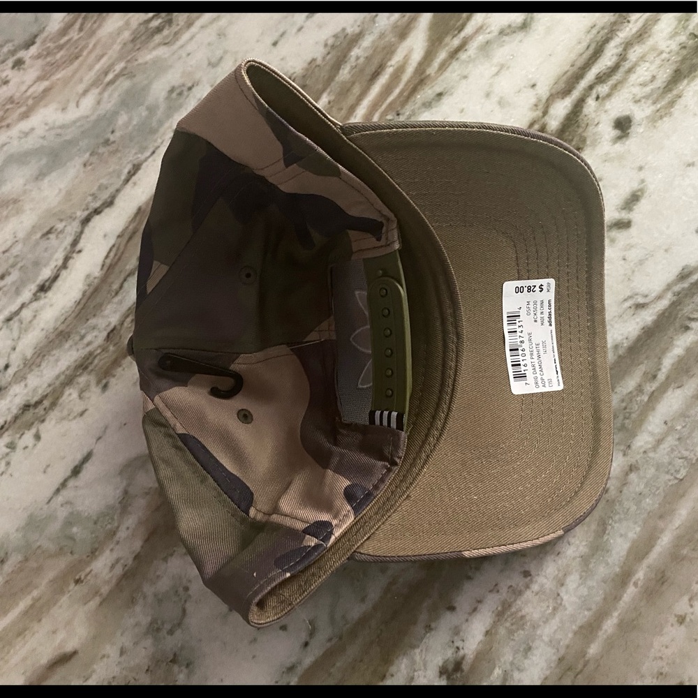 adidas Original Dart Precurve AOP Camo Snapback - Picture 3 of 4